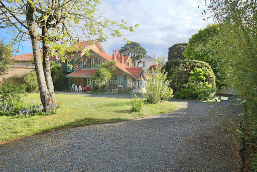 Seaside house with garden and terrace 2