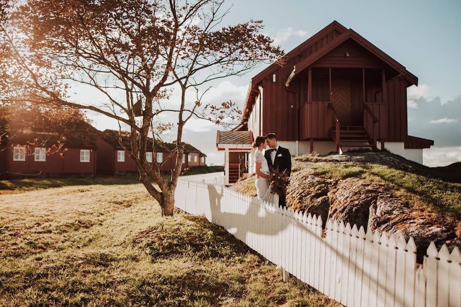 Fotografo di matrimoni Linda Brattvang (brattvanglinda). Foto del 25 maggio 2023