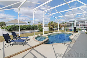 West-facing private pool and spa at this Highlands Reserve villa in Davenport