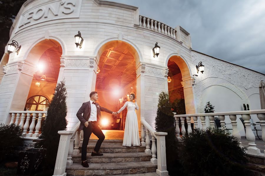 ช่างภาพงานแต่งงาน Dmitriy Poznyak (des32) ภาพเมื่อ 19 กันยายน 2019
