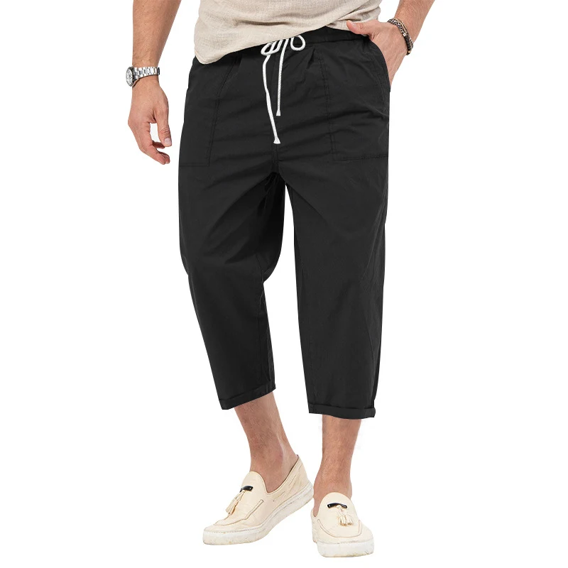 Pantalones casuales básicos de hombre en color liso, cómodos y versátiles para el día a día, ideales para un estilo sencillo y moderno.