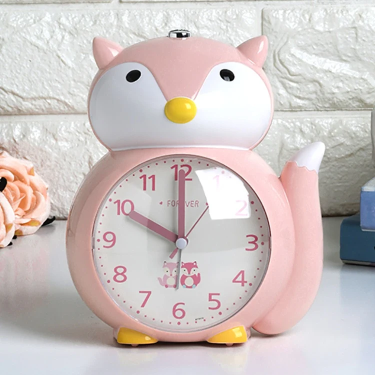 Réveil de chevet Snooze Talking Student pour chambre. Silencieux, fonction snooze et design charmant. Idéal pour les étudiants.