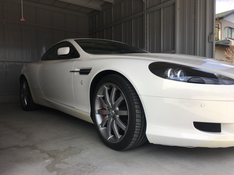 DB9 クーペのonetory500さんが投稿したカスタム事例の投稿画像2枚目