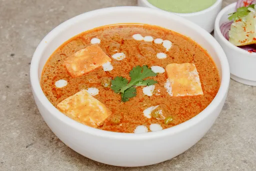 Matar Paneer