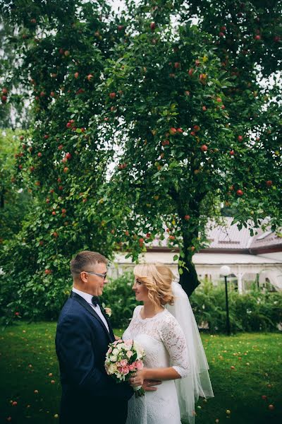 Wedding photographer Yuliya Petrova (petrova). Photo of 22 September 2017