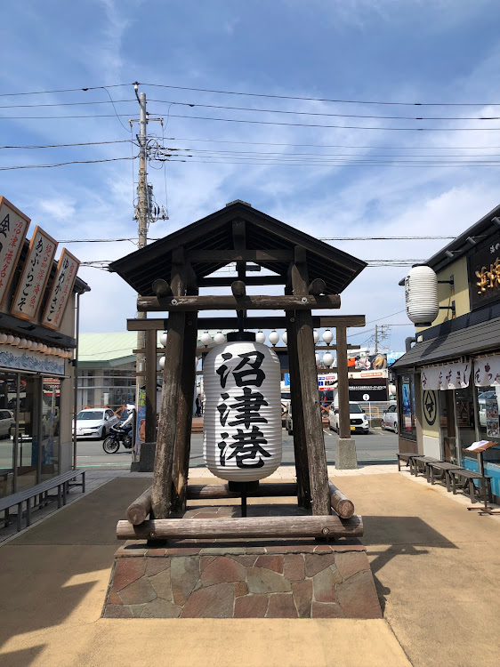 koitaさんが投稿したZRR70W・VOXY・丸天　海鮮丼・エニカ　カーシェア・最高のクルマに関するカスタム事例の投稿画像2枚目