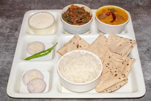 Gulshan Ki Bhindi Thali