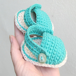 Cover Image of Download Baby Crochet Slippers 1.0 APK