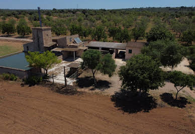 Maison avec piscine et terrasse 5