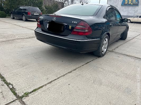 продам авто Mercedes E 320 E-klasse T-mod. (S211) фото 5