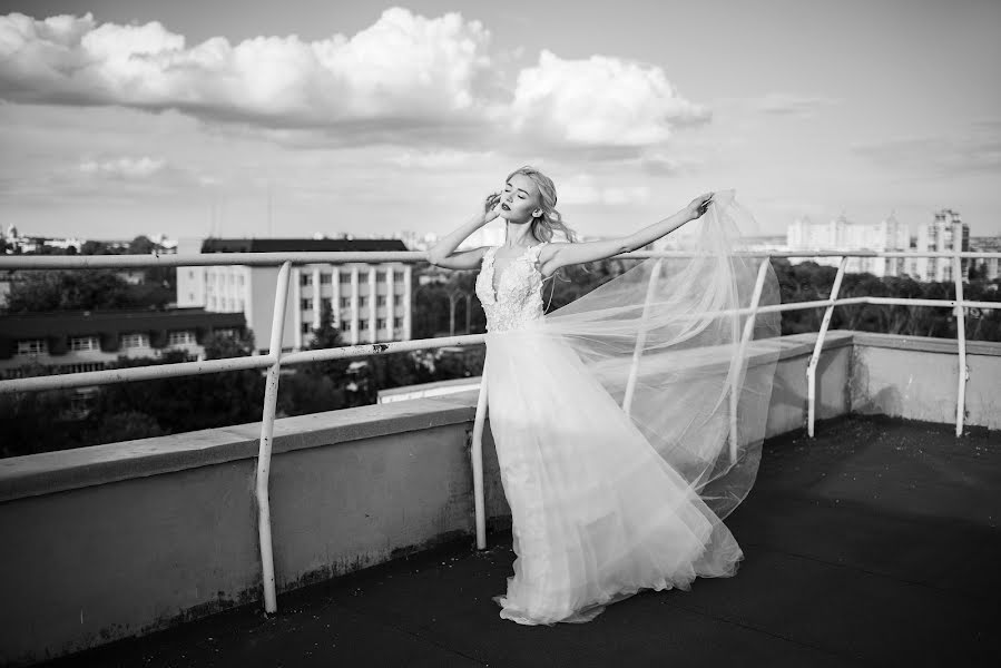 Wedding photographer Vadim Konovalenko (vadymsnow). Photo of 13 March 2019