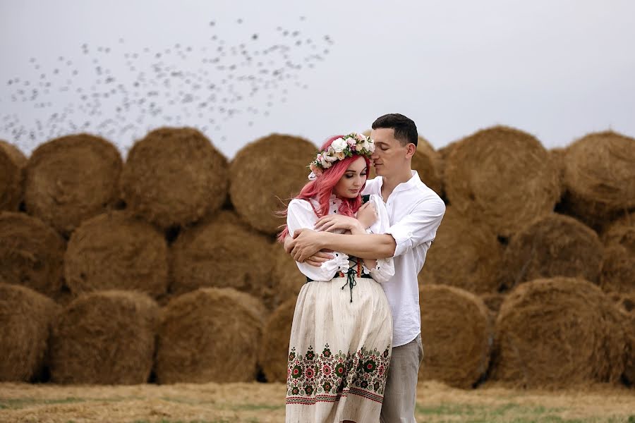 Wedding photographer Irina Tatarly (irynatatarly). Photo of 5 May 2020