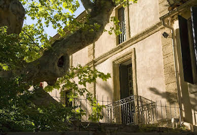 Vignoble avec piscine 1