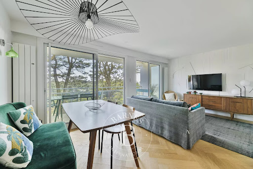 Apartment with terrace 2