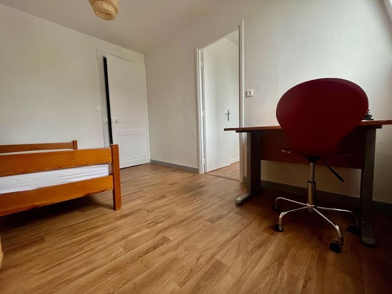 Location  appartement 1 pièce 21 m² à Lille (59000), 533 €