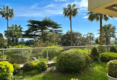 Appartement avec terrasse et piscine 3