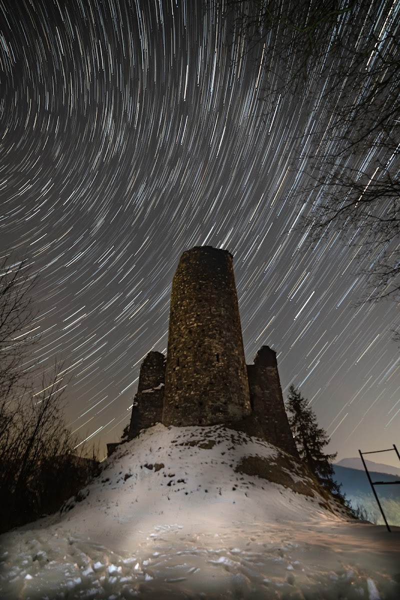 Antica torre di avvistamento  di Merlograziano