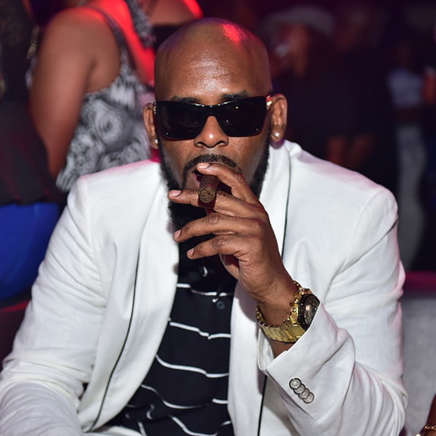 A chronology of R. Kelly's alleged sex crimes: is he looking at a jail  sentence this time?