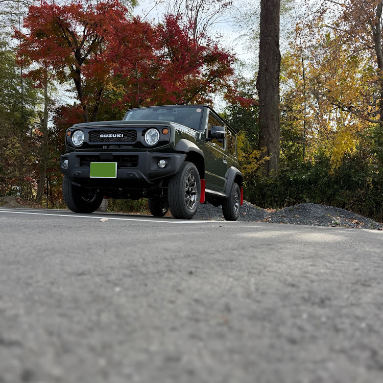 ジムニーシエラのジムニーシエラJB74・納車しました✨・ジムニー乗りと繋がりたい・安全祈願・安全運転友の会に関するカスタム事例の投稿画像1枚目