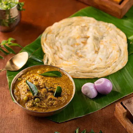 Parotta (2 Pcs) With Kurma