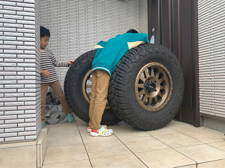 タンドラのタイヤ保管方法に関するカスタム事例の投稿画像2枚目