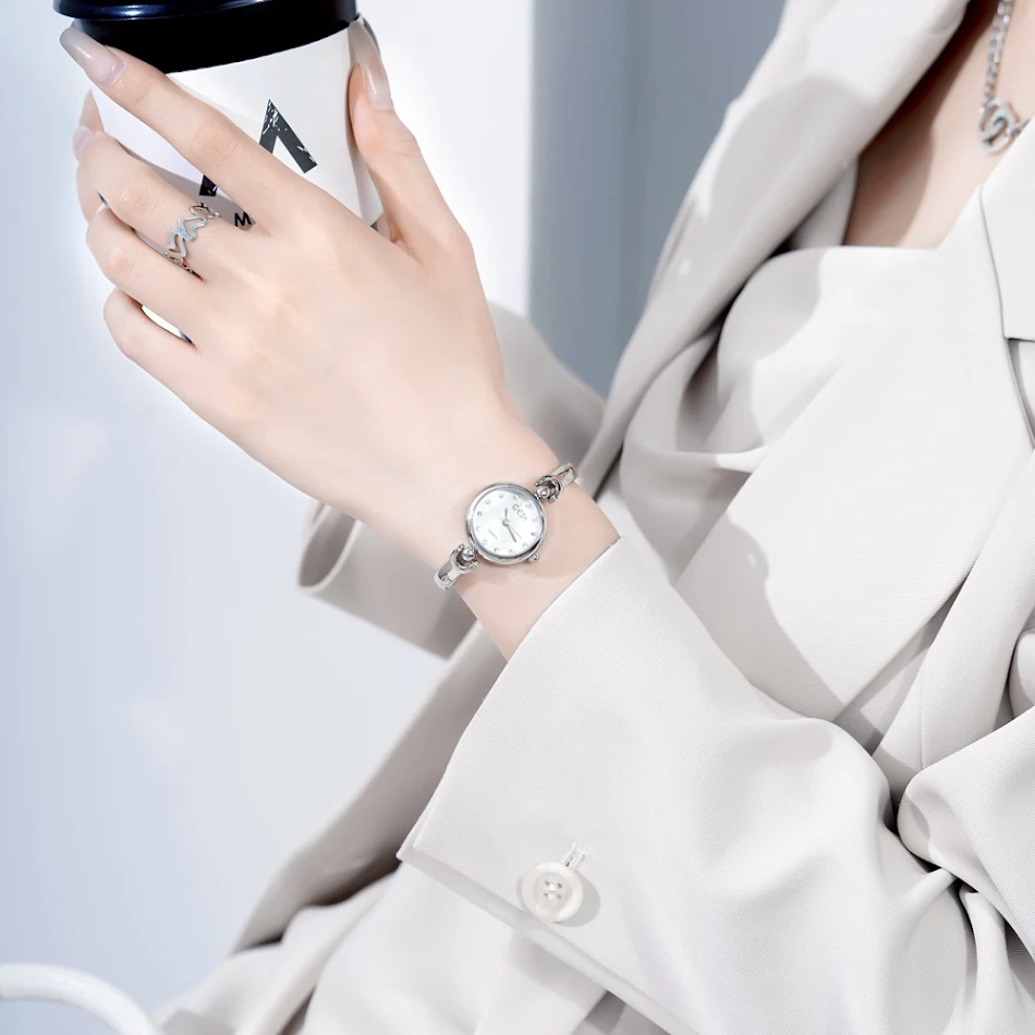 Women's Light Luxury Minority and Exquisite Bracelet Watch. Elevate your style with this elegant timepiece, a perfect bl