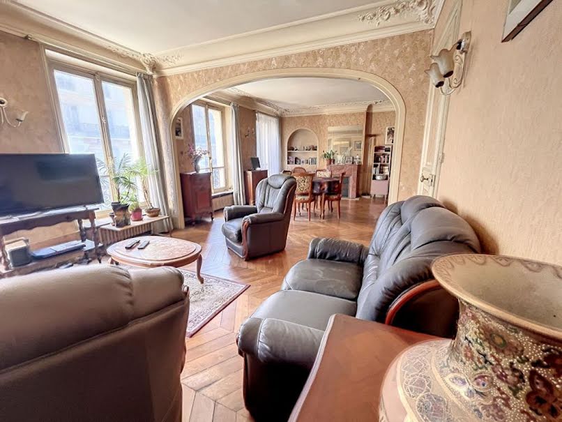 Vente appartement 4 pièces 89 m² à Paris 10ème (75010), 695 000 €