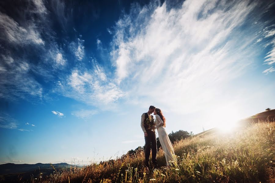 Fotografo di matrimoni Taras Kovalchuk (taraskovalchuk). Foto del 11 novembre 2015