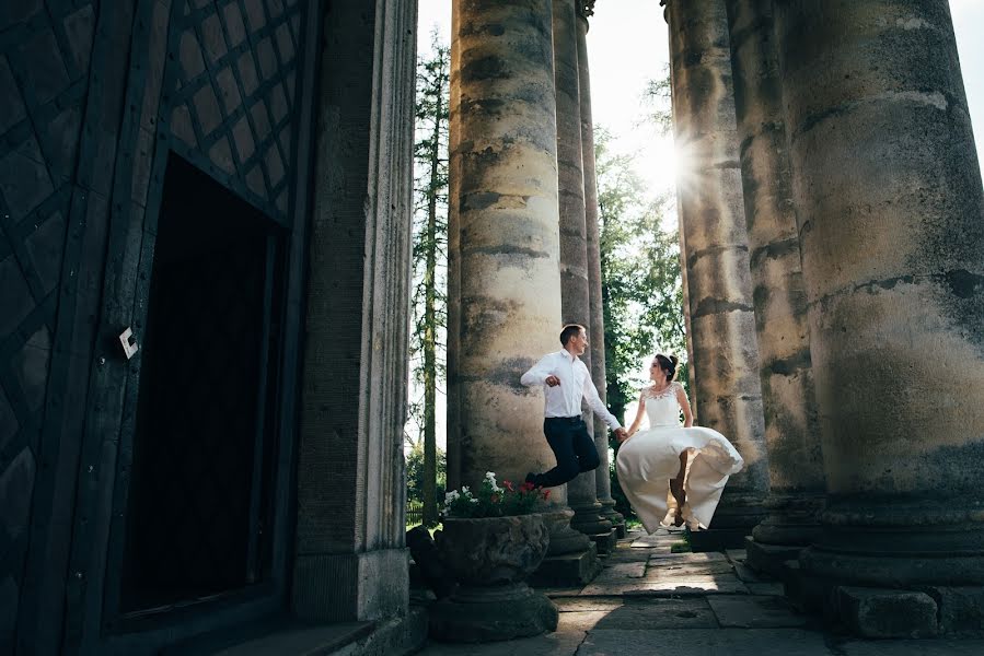 Fotógrafo de casamento Nadiia Pushko (pyshko). Foto de 9 de agosto 2018