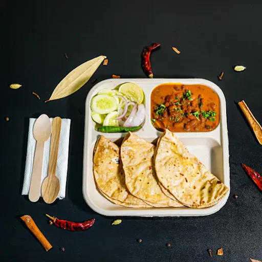 Punjabi Rajma With 4 Roti