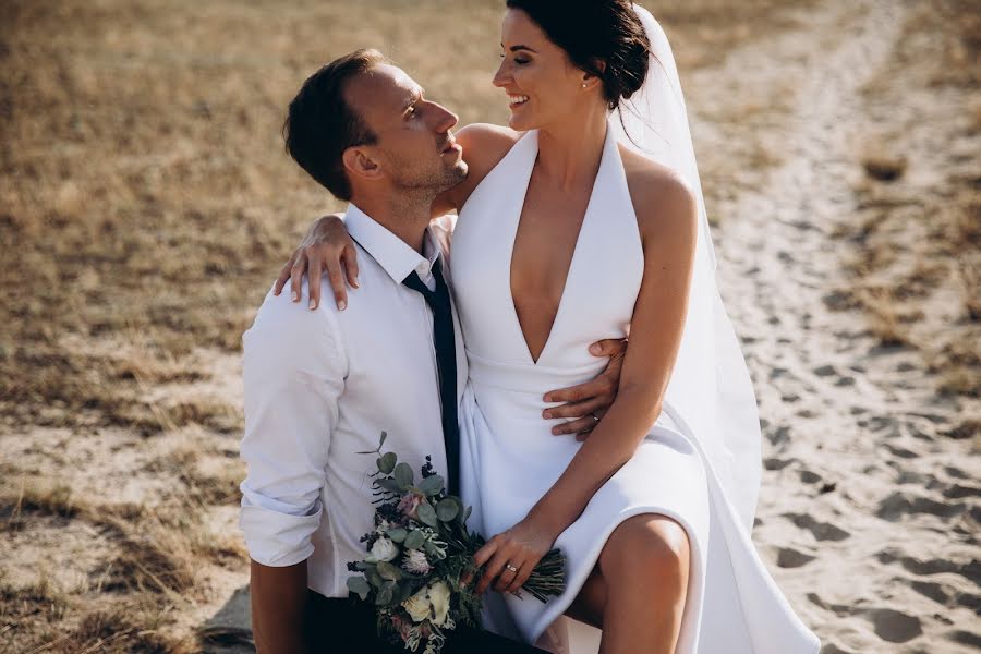 Fotógrafo de casamento Aivaras Simeliunas (simeliunas). Foto de 10 de setembro 2018