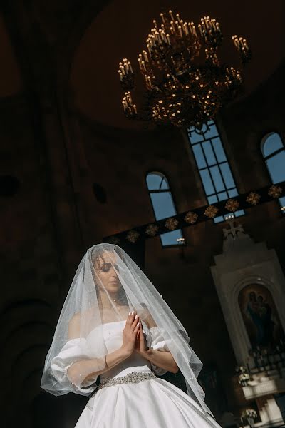 Nhiếp ảnh gia ảnh cưới Kristina Aleksanova (aleksanova). Ảnh của 25 tháng 4 2021