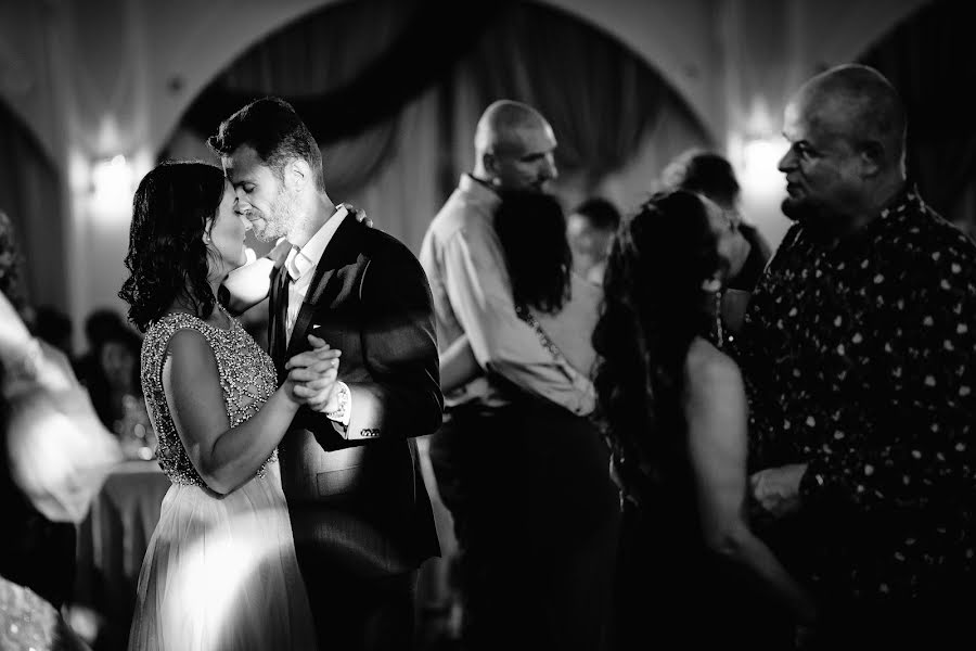 Vestuvių fotografas Laurentiu Nica (laurentiunica). Nuotrauka 2023 kovo 2