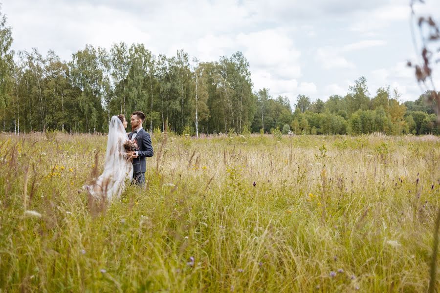 Wedding photographer Maksim Nikolaenkov (maksnikolaenkov). Photo of 26 September 2020