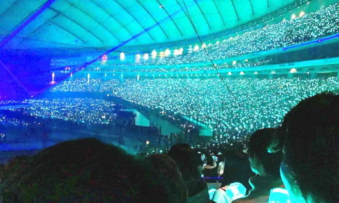 SHINee's New Official Lightsticks Are Blowing Up In Japan