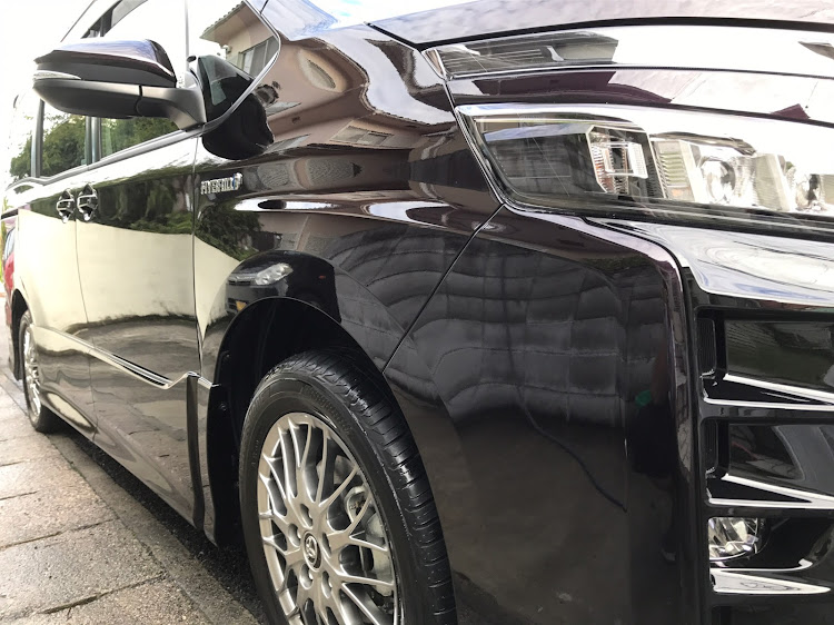 ヴォクシーの洗車・どノーマルですに関するカスタム事例の投稿画像1枚目