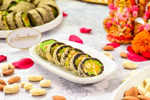 Kaju Anjeer Roll