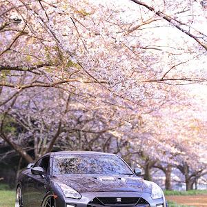 NISSAN GT-R R35