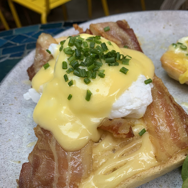 Eggs Benedict with GlutenFree bread