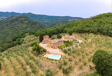 Corps de ferme avec jardin et piscine 2