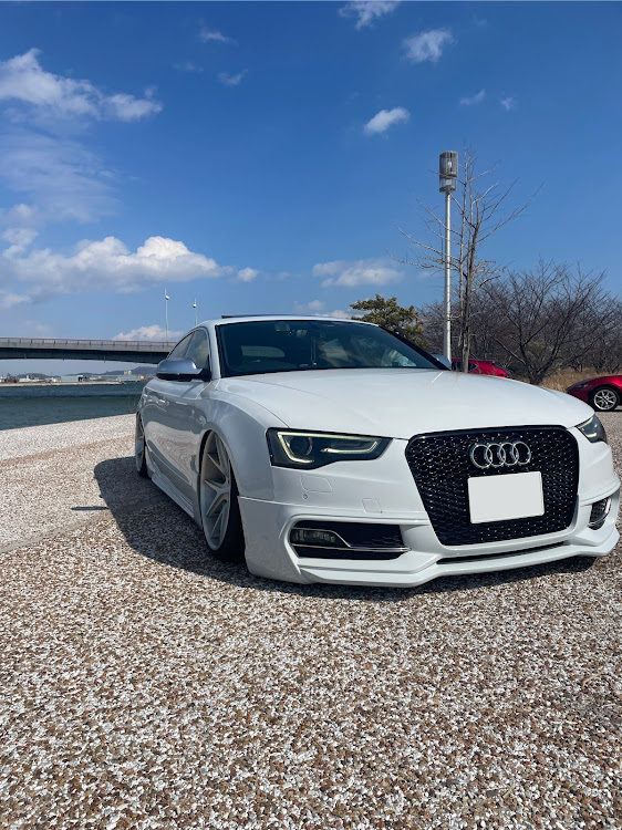 A5 スポーツバックの橋と愛車・岡山・ハイタッチドライブ・目指せPickUpCarsに関するカスタム事例の投稿画像2枚目