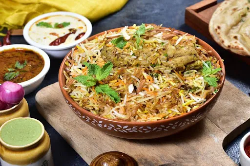 Murgh Hyderabadi Dum Biryani