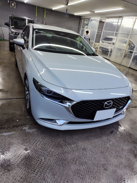 MAZDA3の半年点検・サイドスリップ・キーパーラボ・洗車・内窓拭きに関するカスタム事例の投稿画像2枚目