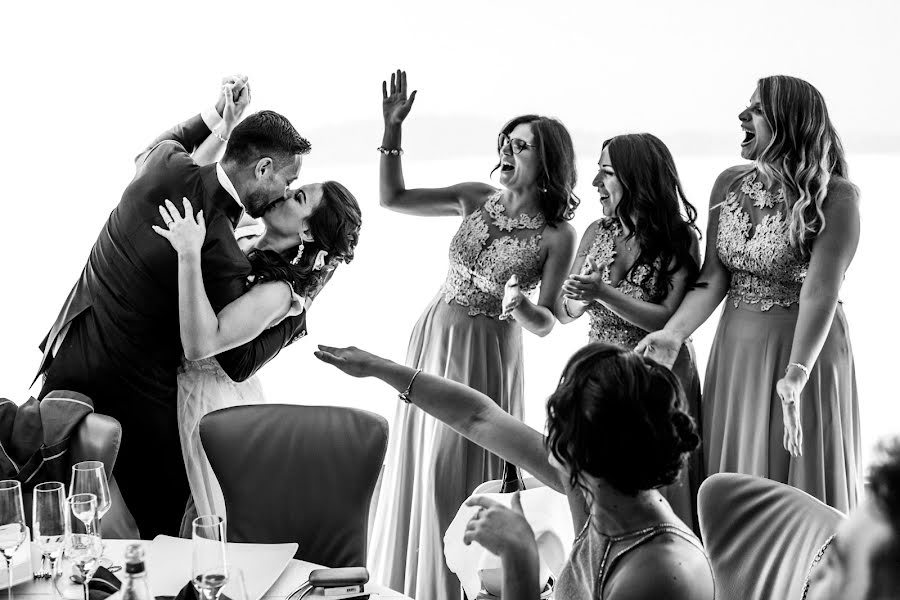 Wedding photographer Dario Vannucchi (vannucchiphoto). Photo of 18 November 2021