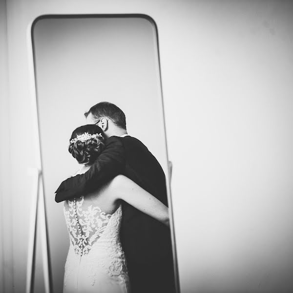 Fotógrafo de casamento Vilmos Bagó (williamweddings). Foto de 17 de dezembro 2019