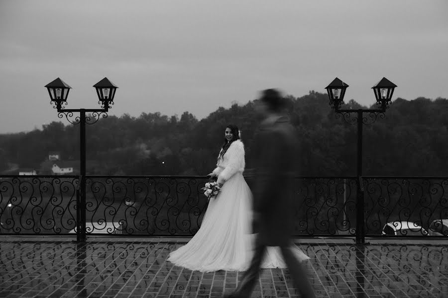 Fotografo di matrimoni Elmir Ibrisevic (goldenweddings1). Foto del 2 dicembre 2023