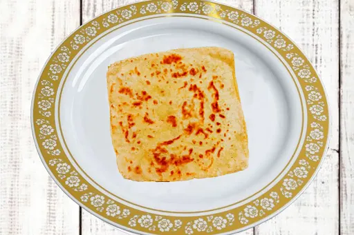 Square Multilayer Wheat Plain Paratha (without Curries) [1 Pcs]