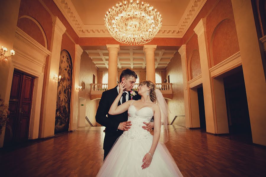 Photographe de mariage Anton Zhilin (antonzhilin). Photo du 9 avril 2014