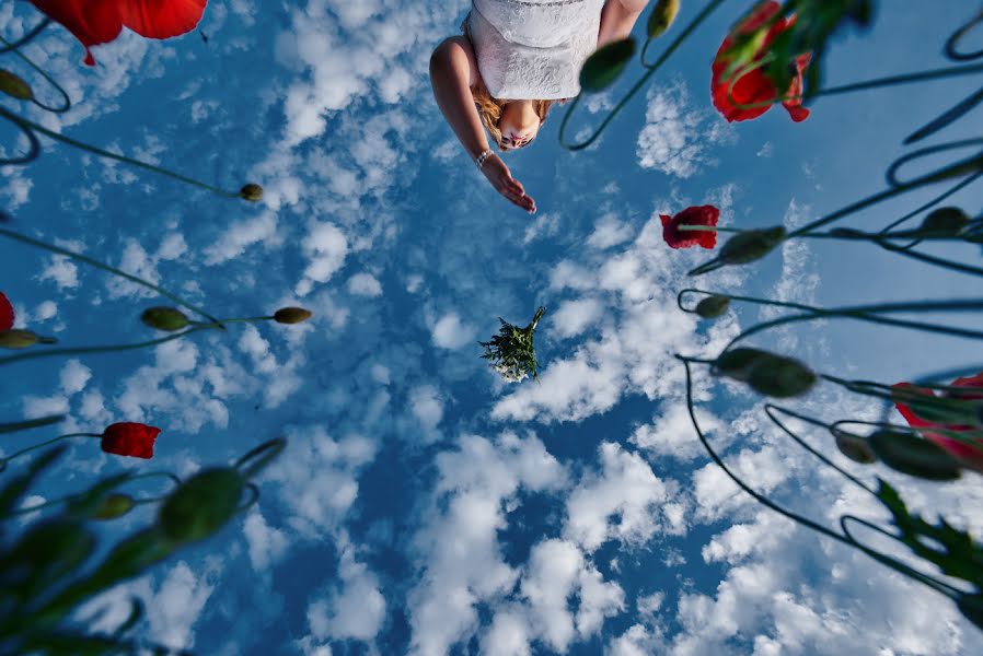 Fotógrafo de casamento Rafal Nowosielski (fotografslubny). Foto de 30 de julho 2021