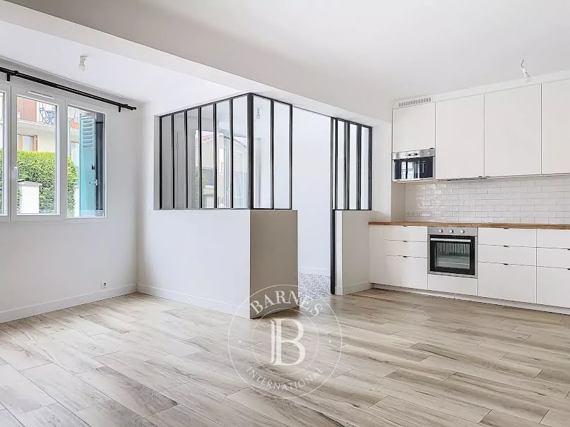 Location  maison 6 pièces 108.29 m² à Ville-d'Avray (92410), 2 570 €